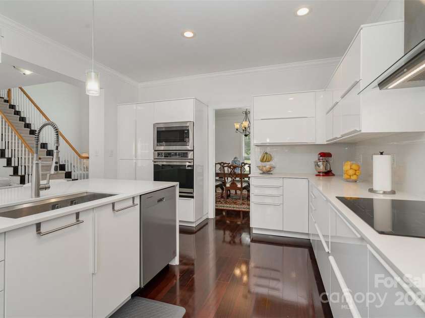 10929 Valley Spring Drive, Charlotte, NC 28277.  MLS# CAR4281296, YatesRealty ID 29393. 