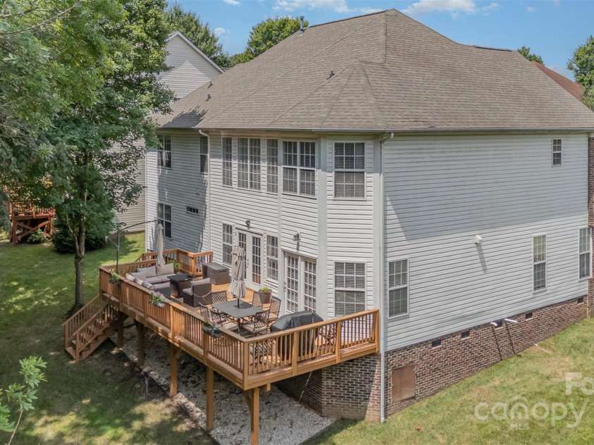 10929 Valley Spring Drive, Charlotte, NC 28277.  MLS# CAR4281296, YatesRealty ID 29393. 