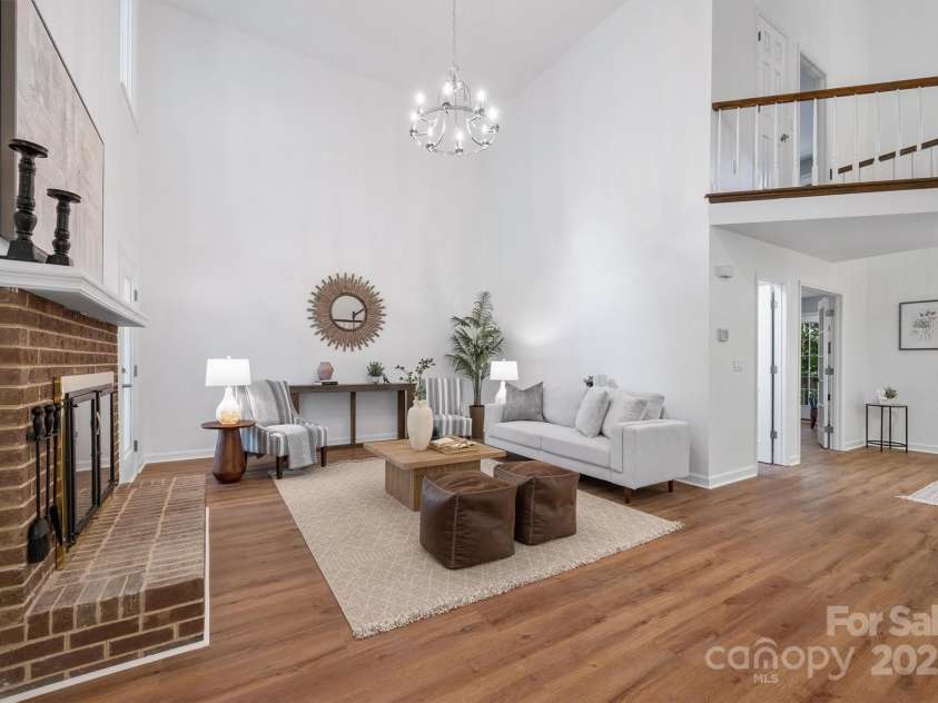 5206 Dunrobin Lane, Charlotte, NC 28226.  MLS# CAR4282900, YatesRealty ID 29395. 