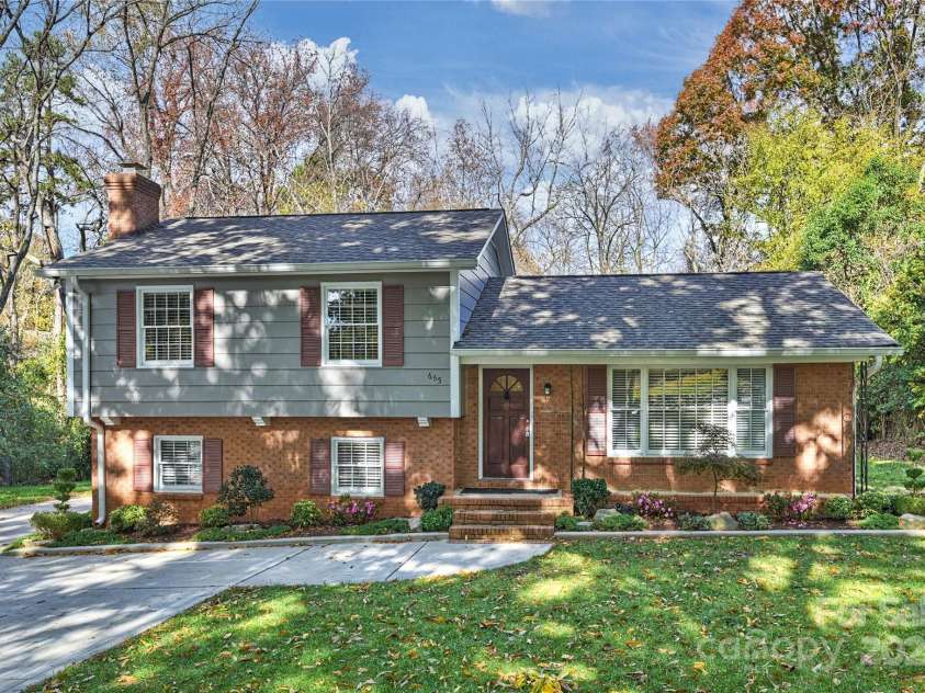665 Archdale Drive, Charlotte, NC 28217.  MLS# CAR4203129, YatesRealty ID 294. 