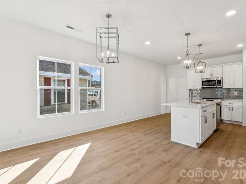 400 Lincoln Street, Concord, NC 28025.  MLS# CAR4347615, YatesRealty ID 2940. 
