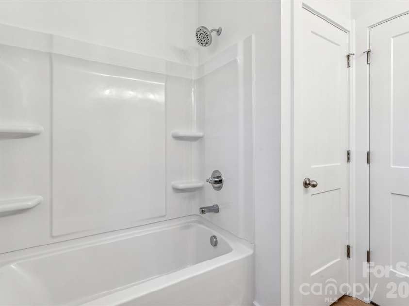 400 Lincoln Street, Concord, NC 28025.  MLS# CAR4347615, YatesRealty ID 2940. 