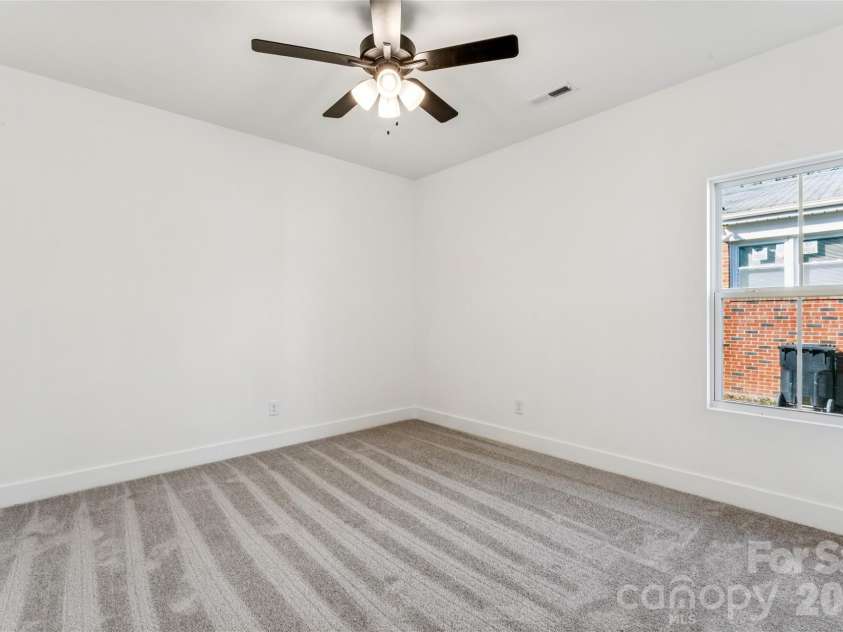 400 Lincoln Street, Concord, NC 28025.  MLS# CAR4347615, YatesRealty ID 2940. 