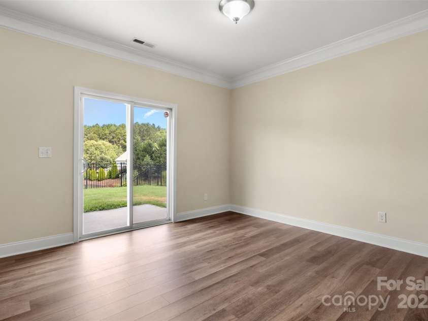 4471 Carrington Drive, Lancaster, SC 29720.  MLS# CAR4279985, YatesRealty ID 29402. Breakfast Nook