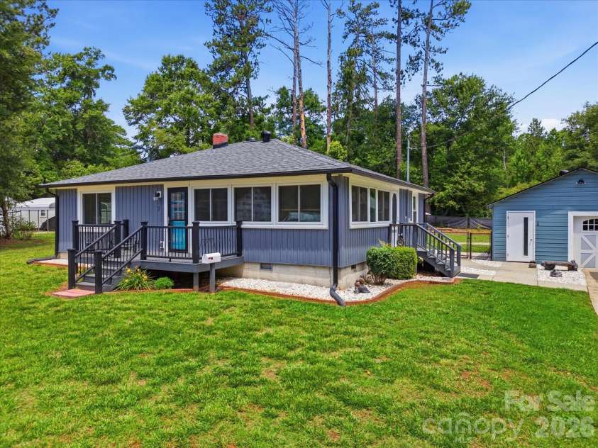 7 Wray Street, York, SC 29745.  MLS# CAR4387446, YatesRealty ID 29403. 
