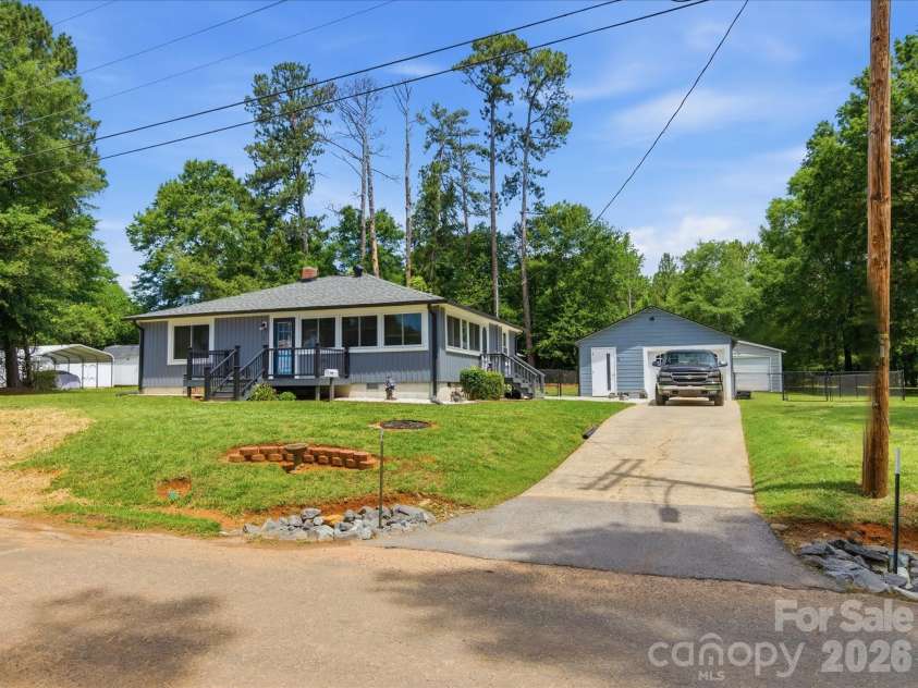 7 Wray Street, York, SC 29745.  MLS# CAR4387446, YatesRealty ID 29403. 