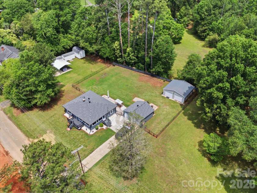 7 Wray Street, York, SC 29745.  MLS# CAR4387446, YatesRealty ID 29403. 