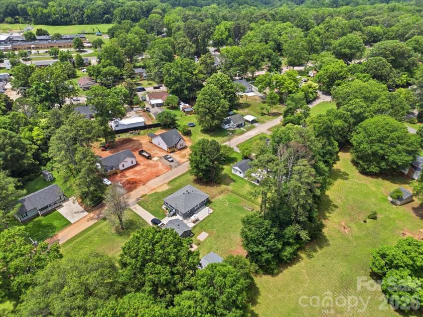 7 Wray Street, York, SC 29745.  MLS# CAR4387446, YatesRealty ID 29403. 