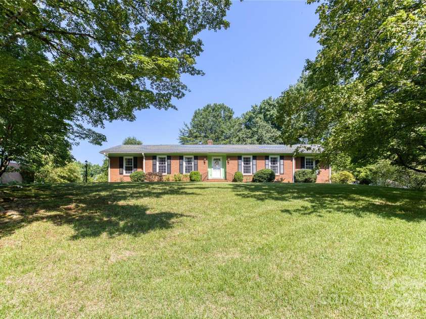 321 Knollwood Avenue, Salisbury, NC 28144.  MLS# CAR4275564, YatesRealty ID 29404. 