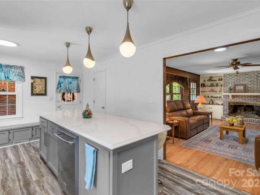 321 Knollwood Avenue, Salisbury, NC 28144.  MLS# CAR4275564, YatesRealty ID 29404. 