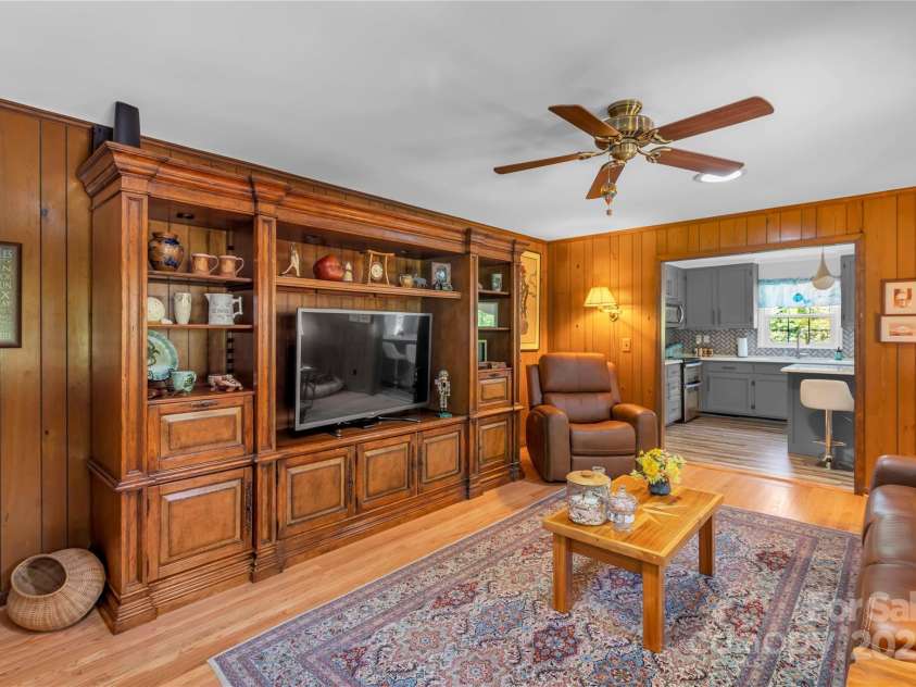 321 Knollwood Avenue, Salisbury, NC 28144.  MLS# CAR4275564, YatesRealty ID 29404. 