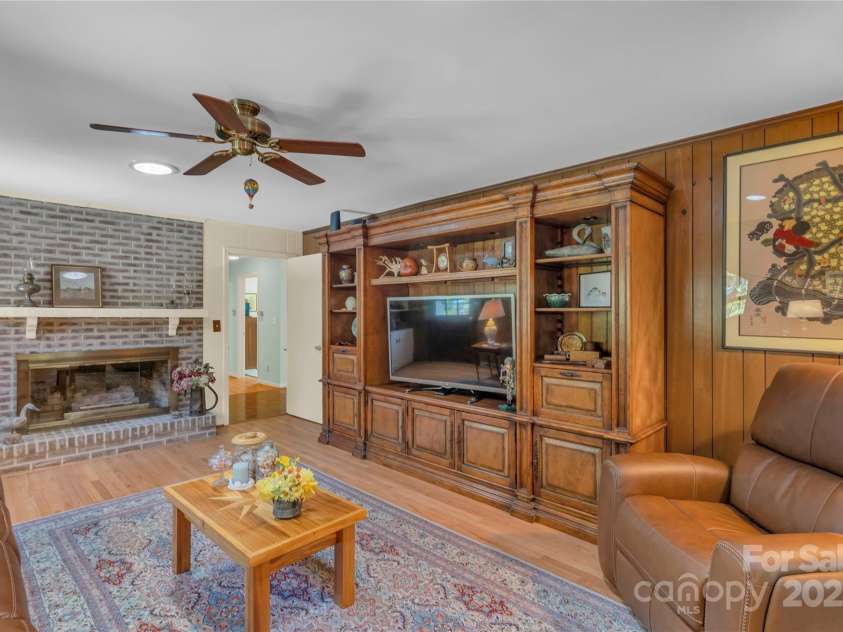 321 Knollwood Avenue, Salisbury, NC 28144.  MLS# CAR4275564, YatesRealty ID 29404. 