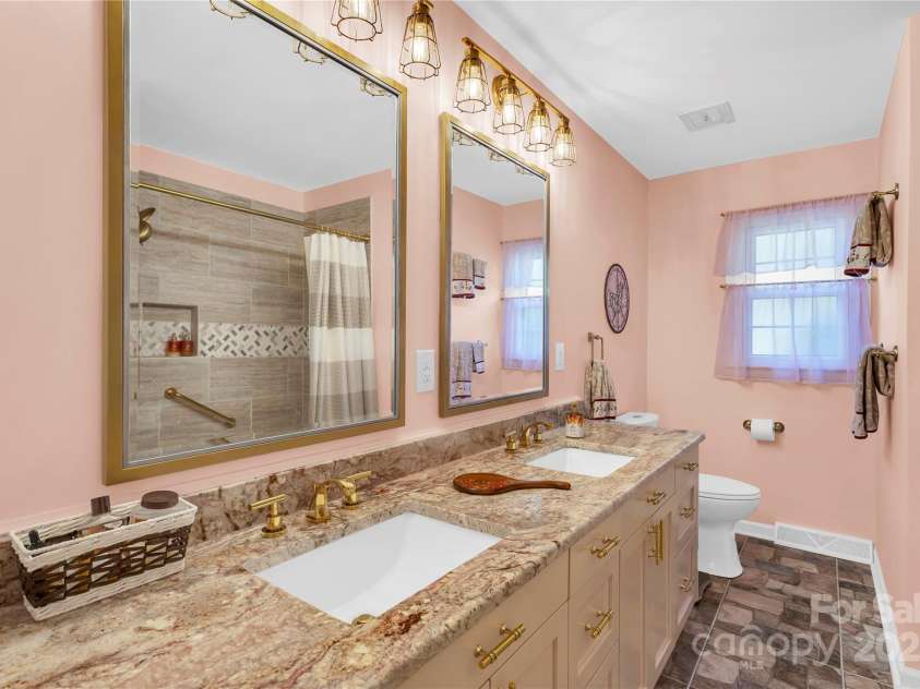 321 Knollwood Avenue, Salisbury, NC 28144.  MLS# CAR4275564, YatesRealty ID 29404. 