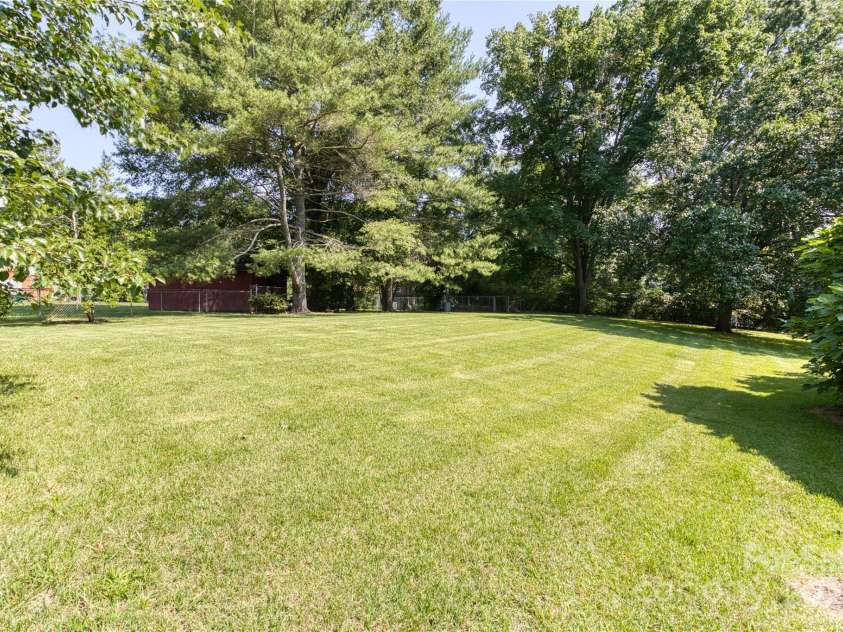 321 Knollwood Avenue, Salisbury, NC 28144.  MLS# CAR4275564, YatesRealty ID 29404. 