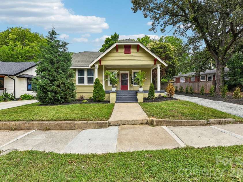 1612 Tryon Street, Charlotte, NC 28203.  MLS# CAR4389999, YatesRealty ID 29405. 