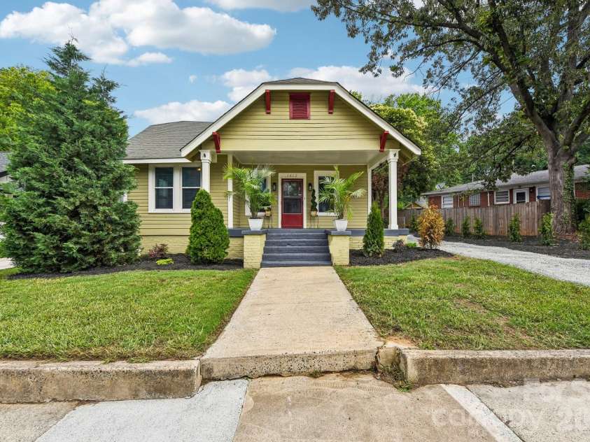 1612 Tryon Street, Charlotte, NC 28203.  MLS# CAR4389999, YatesRealty ID 29405. 