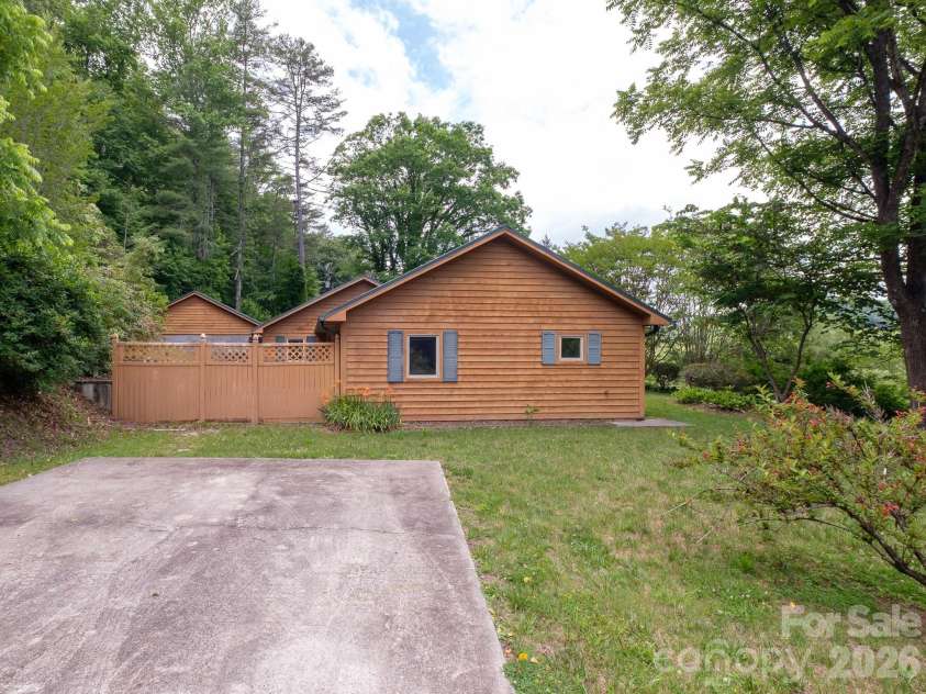 332 Island Cove Road, Penrose, NC 28766.  MLS# CAR4389646, YatesRealty ID 29406. 