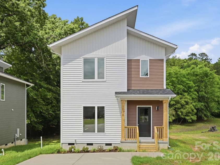 1036 Patton Avenue, Albemarle, NC 28001.  MLS# CAR4380507, YatesRealty ID 29407. 