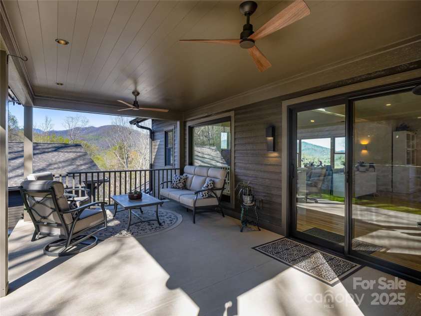 228 Allen Mountain Drive, Black Mountain, NC 28711.  MLS# CAR4245095, YatesRealty ID 29407. 