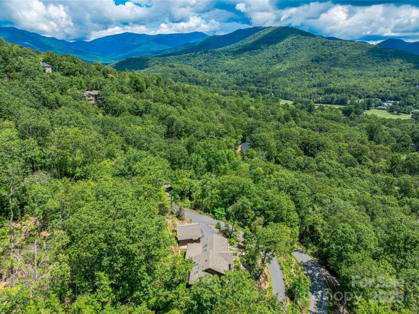 228 Allen Mountain Drive, Black Mountain, NC 28711.  MLS# CAR4245095, YatesRealty ID 29407. 