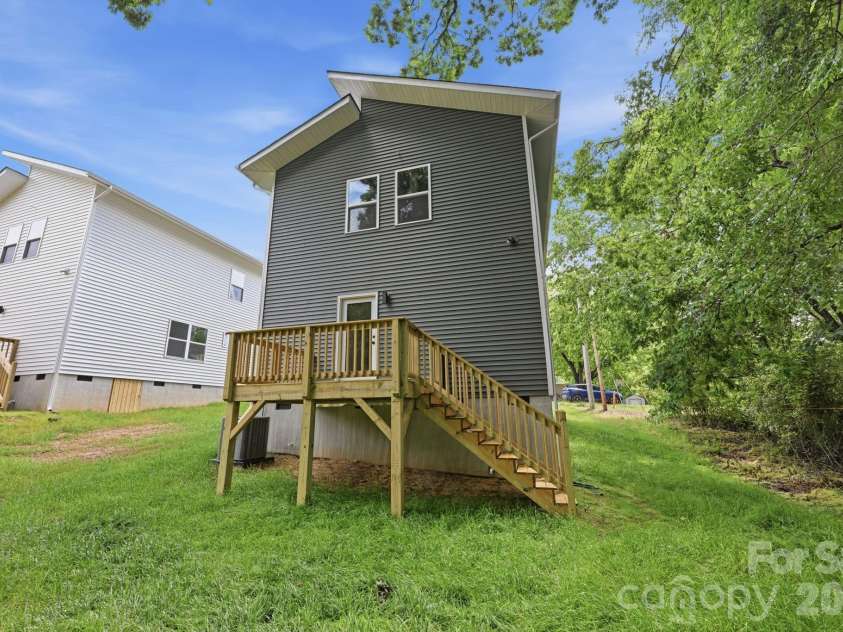 1038 Patton Avenue, Albemarle, NC 28001.  MLS# CAR4380518, YatesRealty ID 29408. 