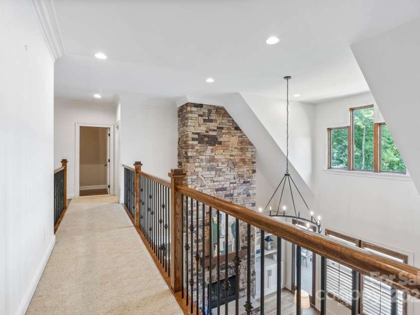 140 Tuskarora Point Lane, Mooresville, NC 28117.  MLS# CAR4251289, YatesRealty ID 29408. 