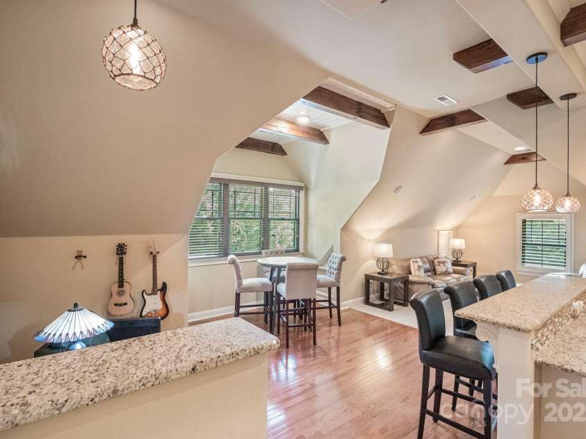 140 Tuskarora Point Lane, Mooresville, NC 28117.  MLS# CAR4251289, YatesRealty ID 29408. 