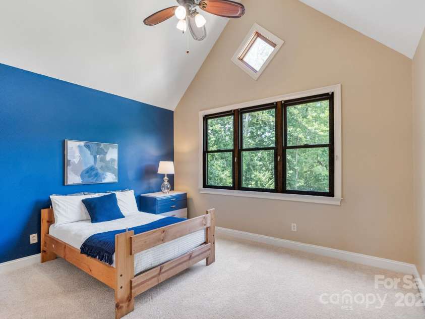 140 Tuskarora Point Lane, Mooresville, NC 28117.  MLS# CAR4251289, YatesRealty ID 29408. 