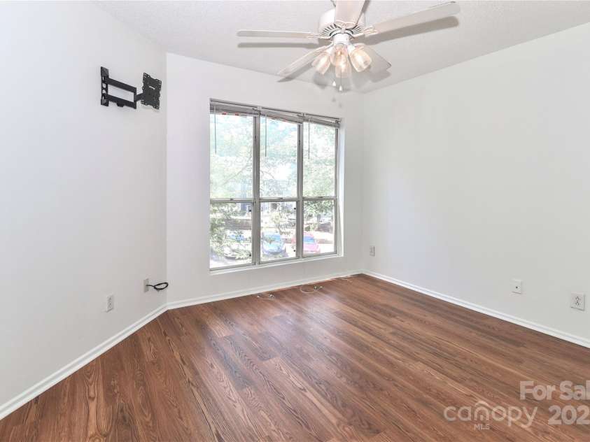 226 Northwest Drive, Davidson, NC 28036.  MLS# CAR4278820, YatesRealty ID 29409. 