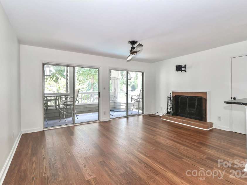 226 Northwest Drive, Davidson, NC 28036.  MLS# CAR4278820, YatesRealty ID 29409. 