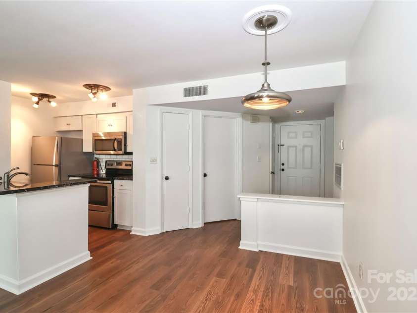 226 Northwest Drive, Davidson, NC 28036.  MLS# CAR4278820, YatesRealty ID 29409. 