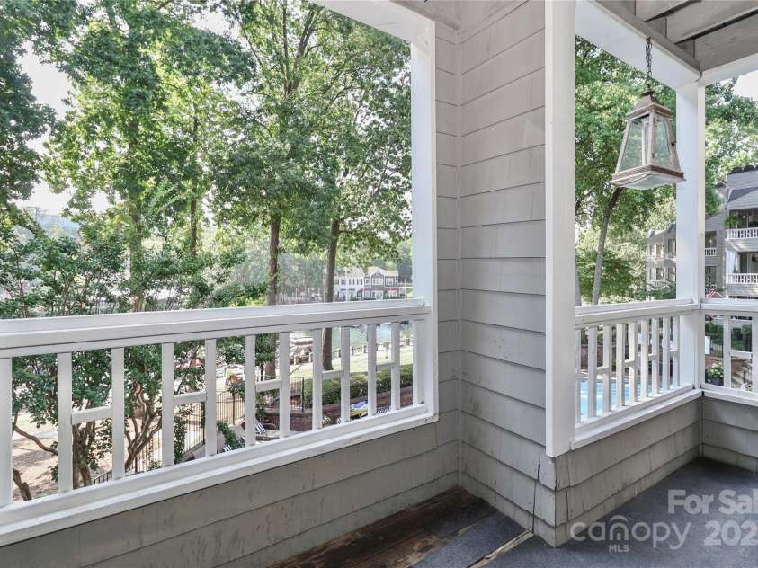 226 Northwest Drive, Davidson, NC 28036.  MLS# CAR4278820, YatesRealty ID 29409. 