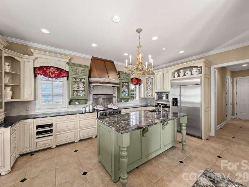 331 Ivy Arbor Circle, Rock Hill, SC 29732.  MLS# CAR4374607, YatesRealty ID 29409. 
