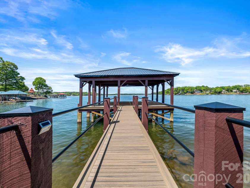 331 Ivy Arbor Circle, Rock Hill, SC 29732.  MLS# CAR4374607, YatesRealty ID 29409. 