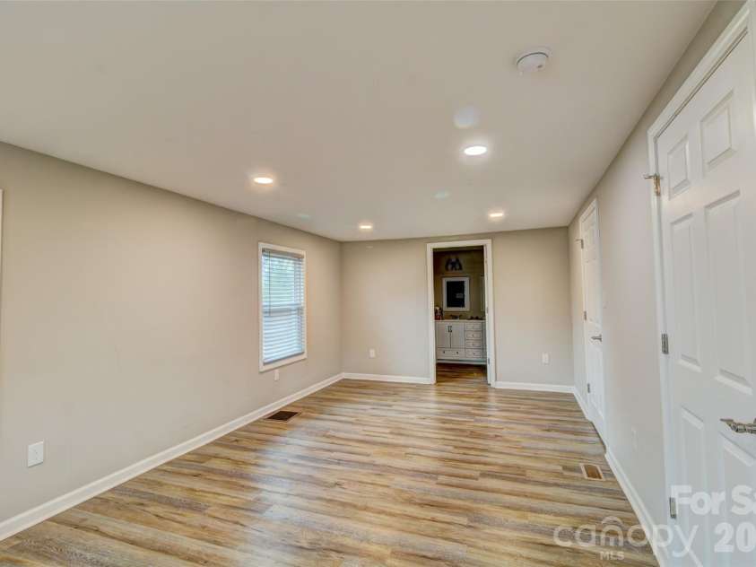 202 Ramsey Street, Cherryville, NC 28021.  MLS# CAR4340360, YatesRealty ID 2941. 