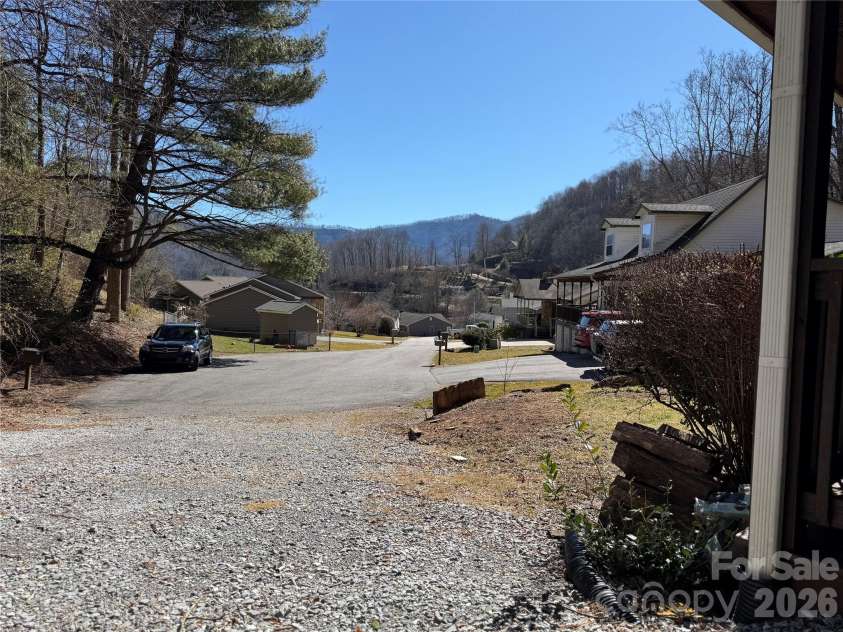 215 Pinellas Lane, Waynesville, NC 28785.  MLS# CAR4351510, YatesRealty ID 2941. 