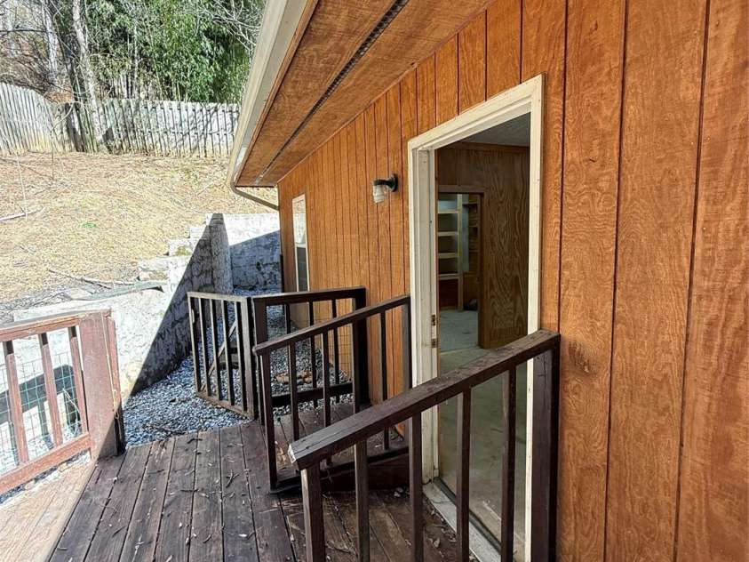 215 Pinellas Lane, Waynesville, NC 28785.  MLS# CAR4351510, YatesRealty ID 2941. 