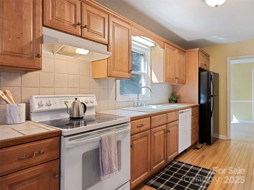 645 Country Club Drive, Cullowhee, NC 28723.  MLS# CAR4226224, YatesRealty ID 2941. 