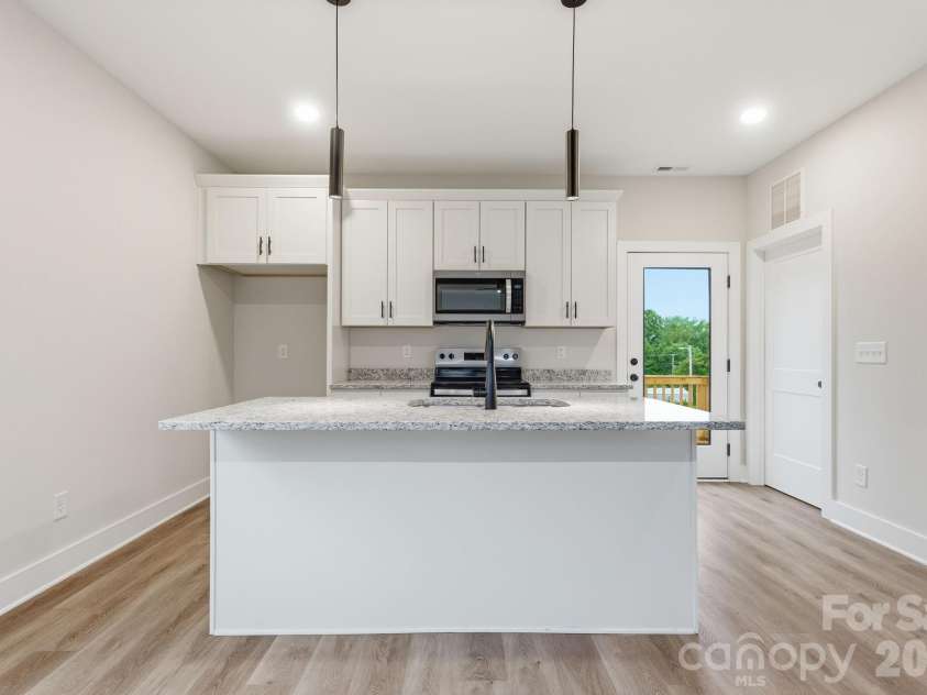 228 Summit Avenue, Albemarle, NC 28001.  MLS# CAR4380454, YatesRealty ID 29410. 