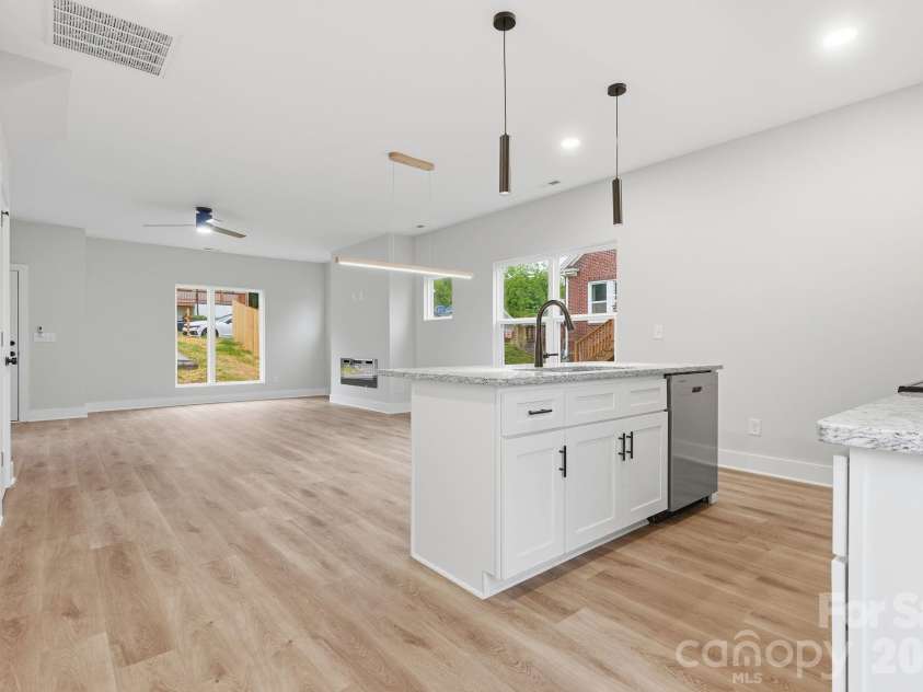 228 Summit Avenue, Albemarle, NC 28001.  MLS# CAR4380454, YatesRealty ID 29410. 
