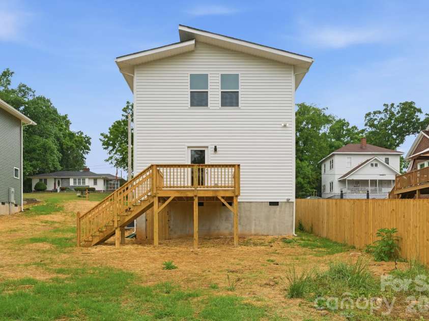 228 Summit Avenue, Albemarle, NC 28001.  MLS# CAR4380454, YatesRealty ID 29410. 