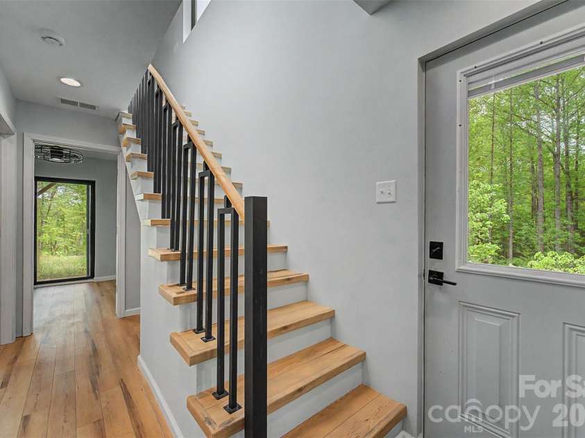 161 Panther Ridge Drive, Sylva, NC 28779.  MLS# CAR4376644, YatesRealty ID 29411. 