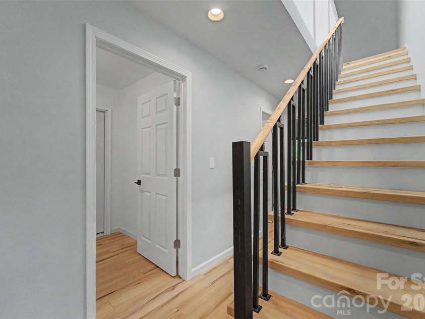 161 Panther Ridge Drive, Sylva, NC 28779.  MLS# CAR4376644, YatesRealty ID 29411. 