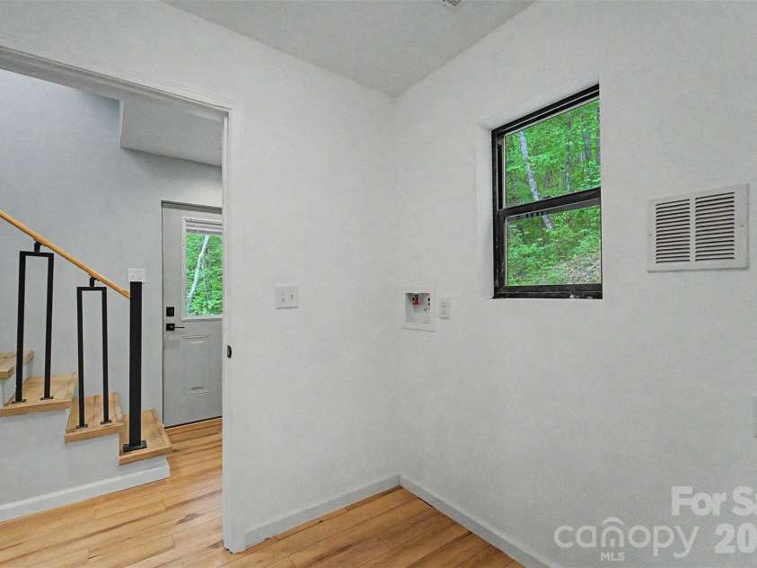 161 Panther Ridge Drive, Sylva, NC 28779.  MLS# CAR4376644, YatesRealty ID 29411. 
