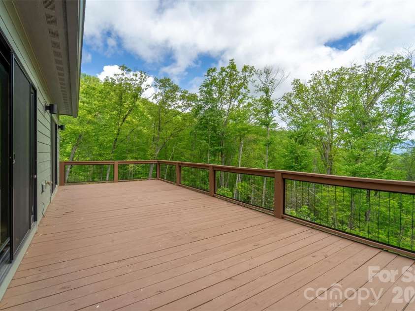 161 Panther Ridge Drive, Sylva, NC 28779.  MLS# CAR4376644, YatesRealty ID 29411. 
