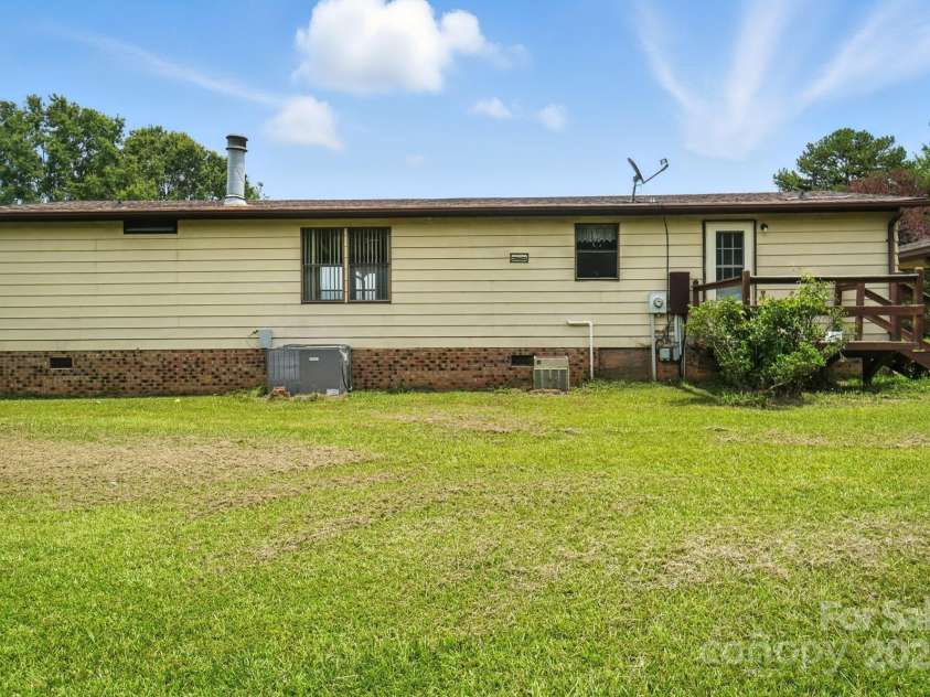 6202 Plyler Mill Road, Monroe, NC 28112.  MLS# CAR4284103, YatesRealty ID 29411. 