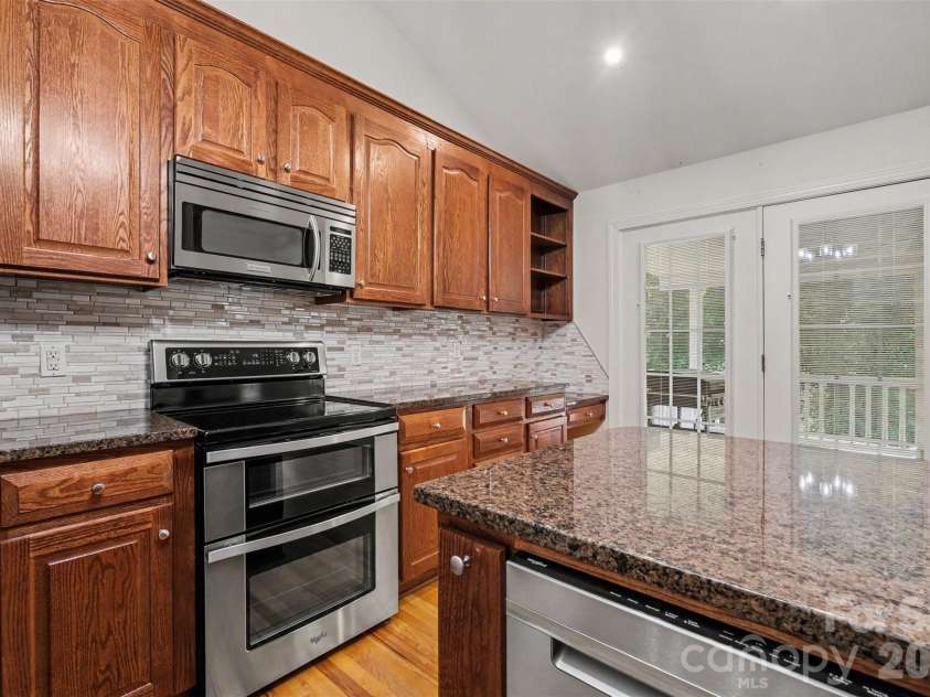 1436 20th Avenue Place, Hickory, NC 28601.  MLS# CAR4391197, YatesRealty ID 29412. 