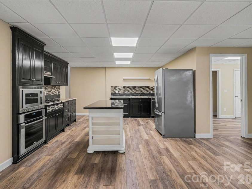 1436 20th Avenue Place, Hickory, NC 28601.  MLS# CAR4391197, YatesRealty ID 29412. 