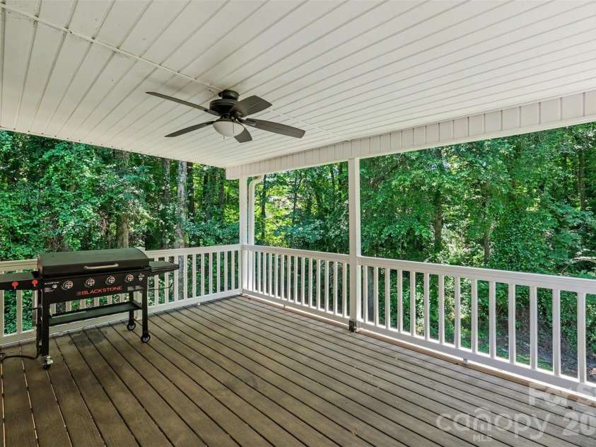 1436 20th Avenue Place, Hickory, NC 28601.  MLS# CAR4391197, YatesRealty ID 29412. 