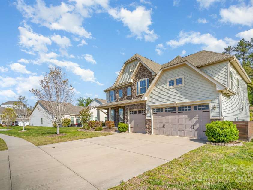 7411 Greene Mill Avenue, Concord, NC 28025.  MLS# CAR4250688, YatesRealty ID 29412. 